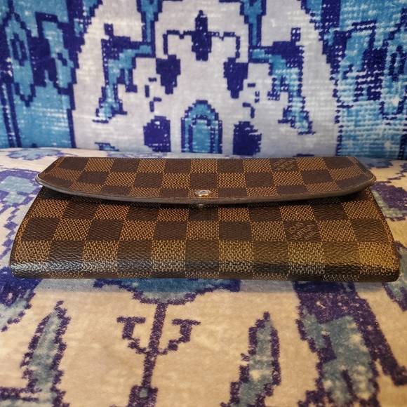 Louis Vuitton Damier Ebene Sarah Wallet Luxury Made in Spain 2007 - Picture 7 of 17